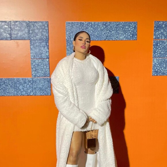 Segundo um perfil de famosos no INstagram, Flay e Medina passaram a noite toda juntos numa festa