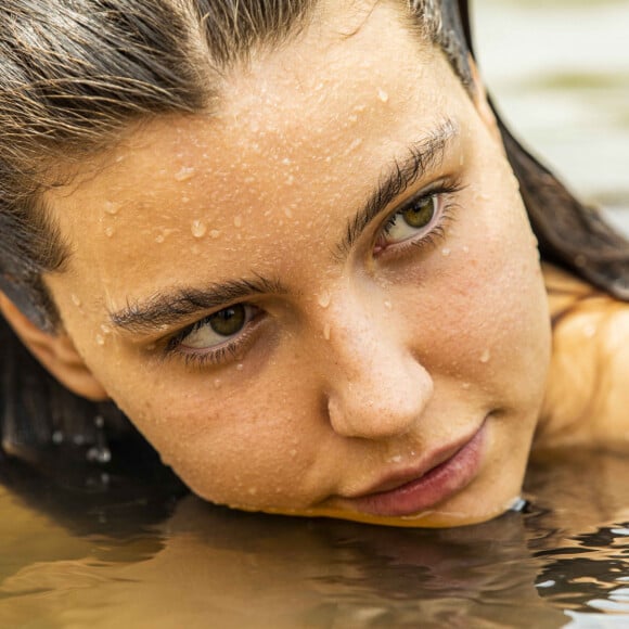 Juma e Jove vão até o rio para fazer sexo na novela 'Pantanal'