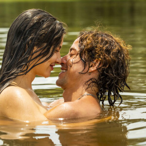 Juma se declara a Jove na hora do sexo na novela 'Pantanal'