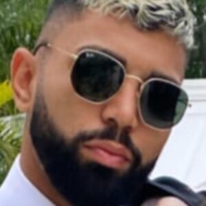 Com salário de R$ 1,5 milhão, Gabigol se muda para mansão
 