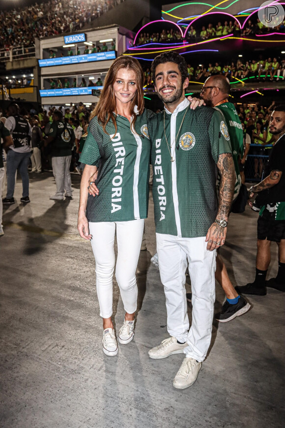 Pedro Scooby e Cintia Dicker estão juntos desde 2019