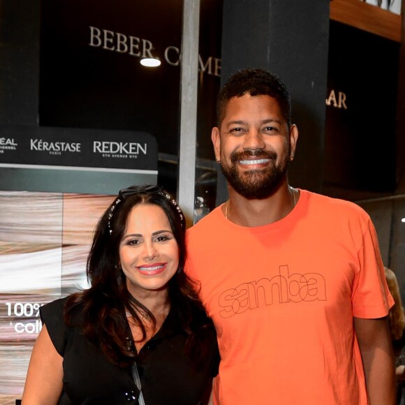 Viviane Araujo espera um menino, que se chamará Joaquim