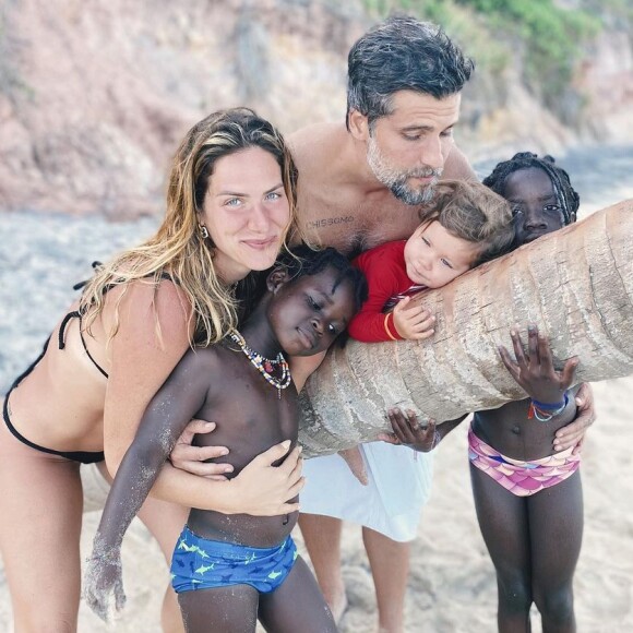 Bruno Gagliasso acionou a polícia após filhos sofrerem racismo