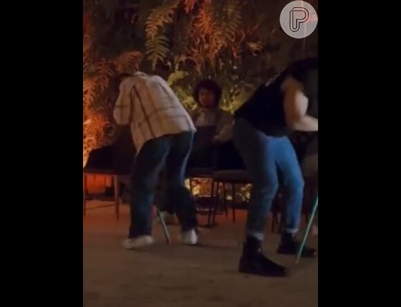 Xolo Maridueña também apareceu em um vídeo de uma festa realizada por Bruna Marquezine