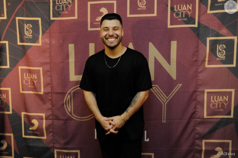 Murilo Huff emplacou o hit 'Pino na Granada', que já acumula mais de 19 milhões de reproduções em uma plataforma digital