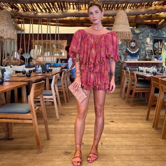 Aline Gotschalg comenta que Deus a ajudou a descobrir câncer 