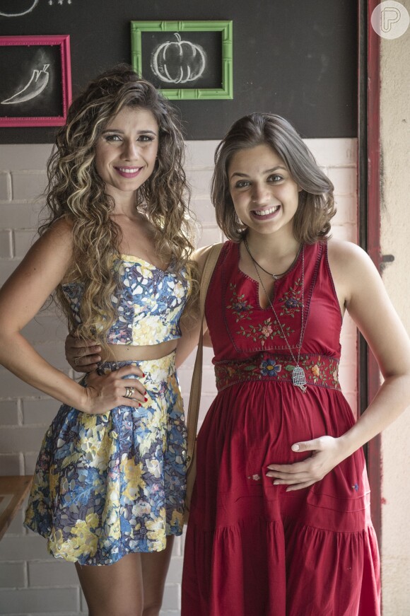 Em 'Malhação', Mari (Maria Luísa Campos) está grávida e vai receber uma surpresa de Paula Fernandes, de quem é fã