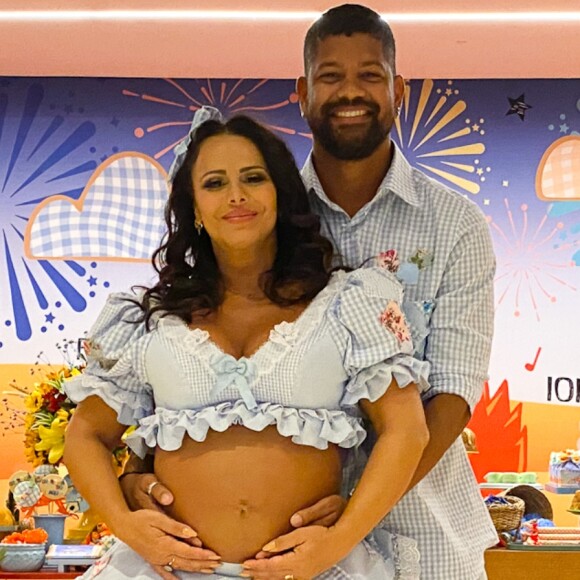Viviane Araujo quer ter o filho de parto normal