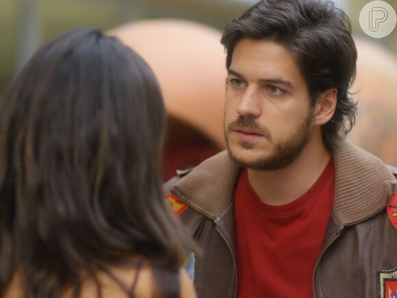 Rafael (Marco Pigossi) cancela seu casamento com Sandra (Isis Valverde) e avisa que não vai passar o réveillon com ela, em 'Boogie Oogie', em 29 de dezembro de 2014
