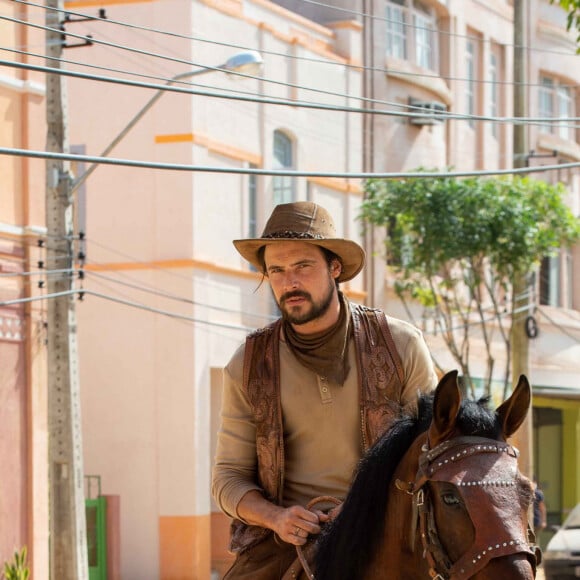 Novela 'Mar do Sertão': a mãe de Candoca não consegue contar para a filha que Zé Paulino está vivo e morre no capítulo de sexta-feira, 2 de setembro de 2022