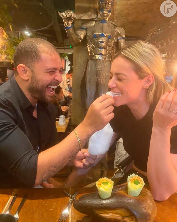 Paolla Oliveira e Diogo Nogueira: 'Quanta beleza! Meu casal perfeito!', elogiou uma fã