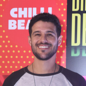 Rodrigo Mussi entrevistou famosos na festa 'Barraca do Beijo', de Viih Tube