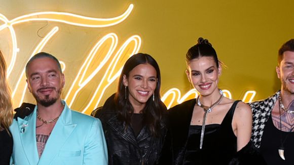 Look de Inverno all black: Bruna Marquezine ensina a tirar preto do óbvio em evento de joalheria. Fotos!