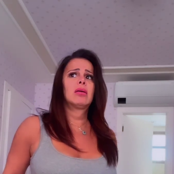 Grávida de 9 meses, Viviane Araujo ouve 'uma voz do além': 'Se prepara, viu? Sei de nada, não, mas se prepara. Vem aí uma coisa muito forte!'
