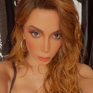 No site o produto, que está anunciado por 690 euros, algo em torno de mais de R$ 3 mil, já está esgotado