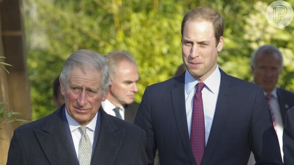 Rei Charles III vai deixar o trono para o filho, o príncipe William?