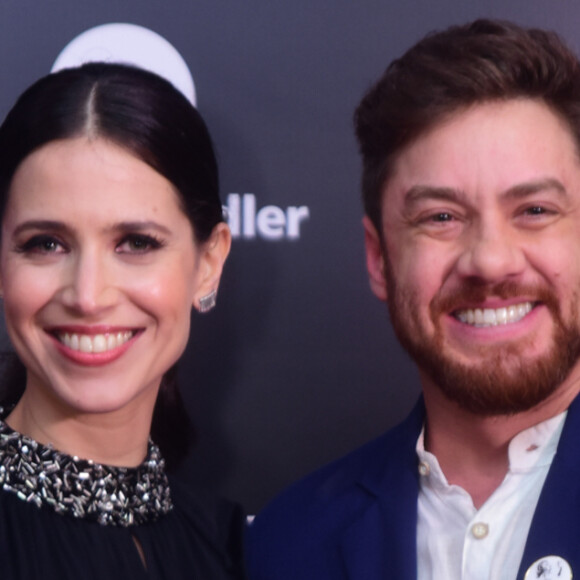 Mel Lisboa e Leonardo Miggiorin posaram juntos 21 anos após 'Presença de Anita'