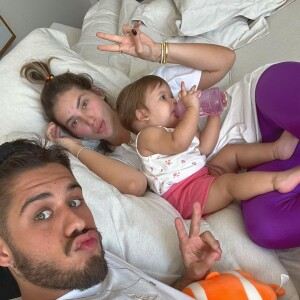 Zé Felipe anunciou uma pausa na carreira para ficar com Virgínia Fonseca após o nascimento da segunda filha