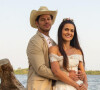 No último capítulo da novela 'Pantanal', Tadeu (José Loreto) tem casamento com Zefa (Paula Barbosa)