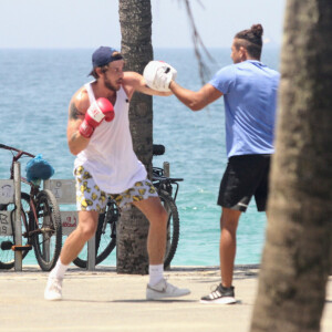 Chay Suede é adepto do boxe há muitos anos