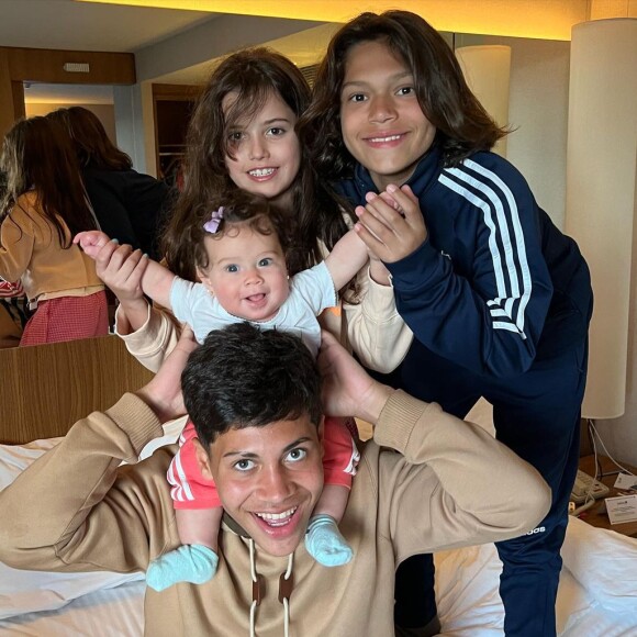 Foto dos filhos de Hulk foi bastante elogiada nas redes sociais