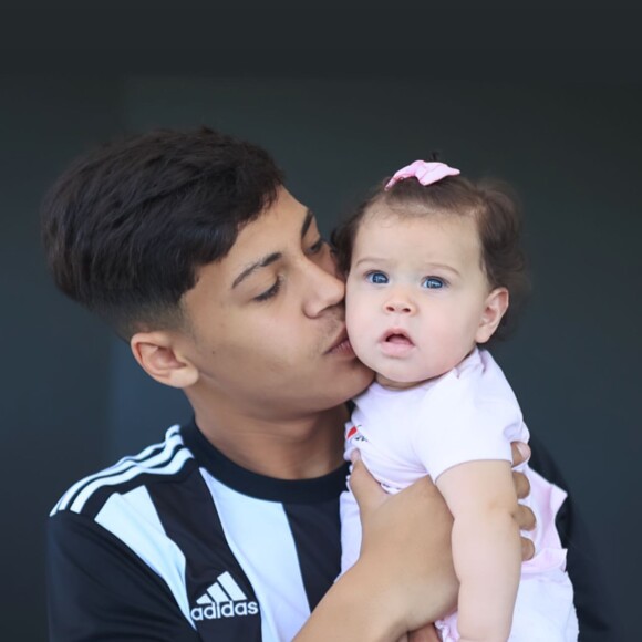 Hulk publicou alguns registros ao lado dos filhos para comemorar o Dia das Crianças