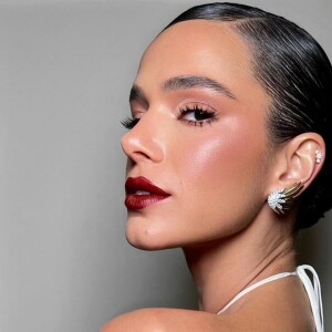 Bruna Marquezine é um dos rostos da marca
