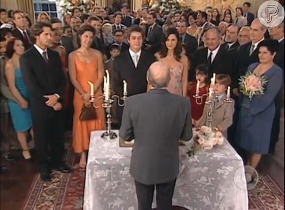 No fim da novela 'Coração de Estudante' tem casamento de Edu (Fabio Assunção) e Clara (Helena Ranaldi)