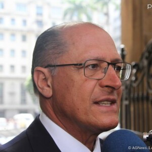 Bruno Gagliasso faz pedido para vice-presidente eleito