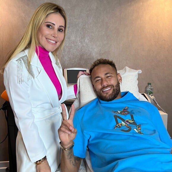 Dra. Juliana Neiva é a dermatologista de Neymar há seis anos e desvenda quais são os segredos de skincare do jogador