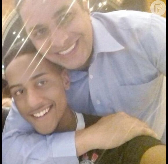 Filho do cantor Waguinho, ex-Morenos, foi morto com um tiro no Rio