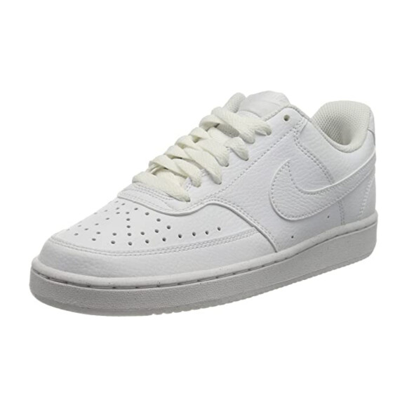 Tênis Nike feminino todo branco: esse modelo é Court Vision Low e está disponível na Amazon