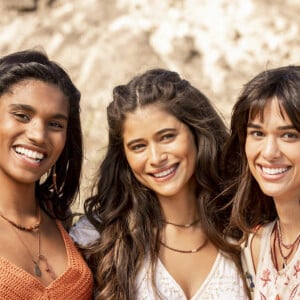 Novela 'Mar do Sertão': Candoca (Isadora Cruz) e Labibe (Theresa Fonseca) fazem as pazes após interferência de Lorena (Mariana Sena) no capítulo de terça-feira 29 de novembro de 2022