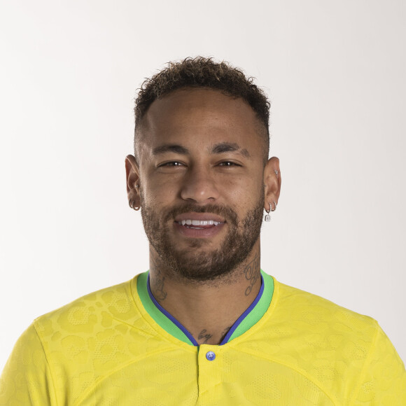 Neymar tem esperança de retornar à Copa do Mundo: 'Eu farei o possível pra ajudar meu país, meus companheiros e a mim mesmo'