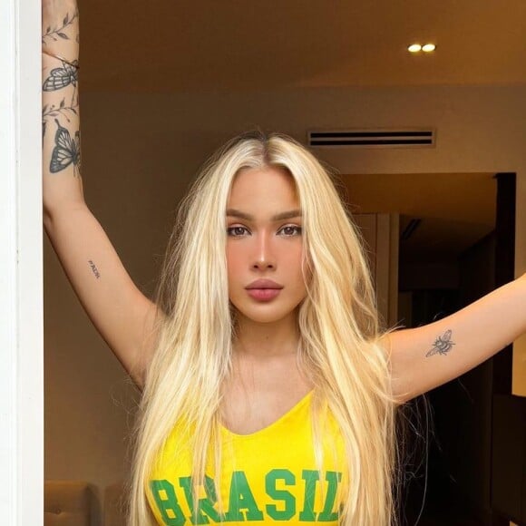 Brasilcore foi aposta de Karoline Lima com body amarelo vibrante