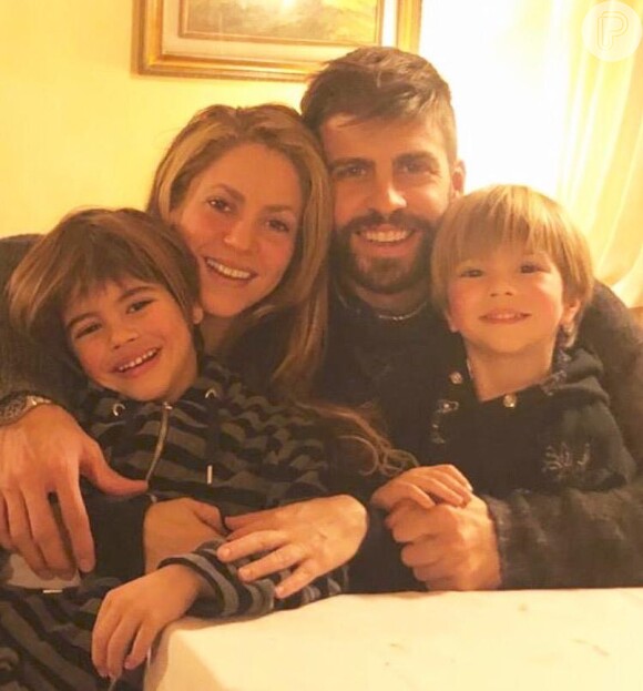 Shakira e Piqué ficaram juntos 12 anos e tiveram dois filhos, Milan e Sasha