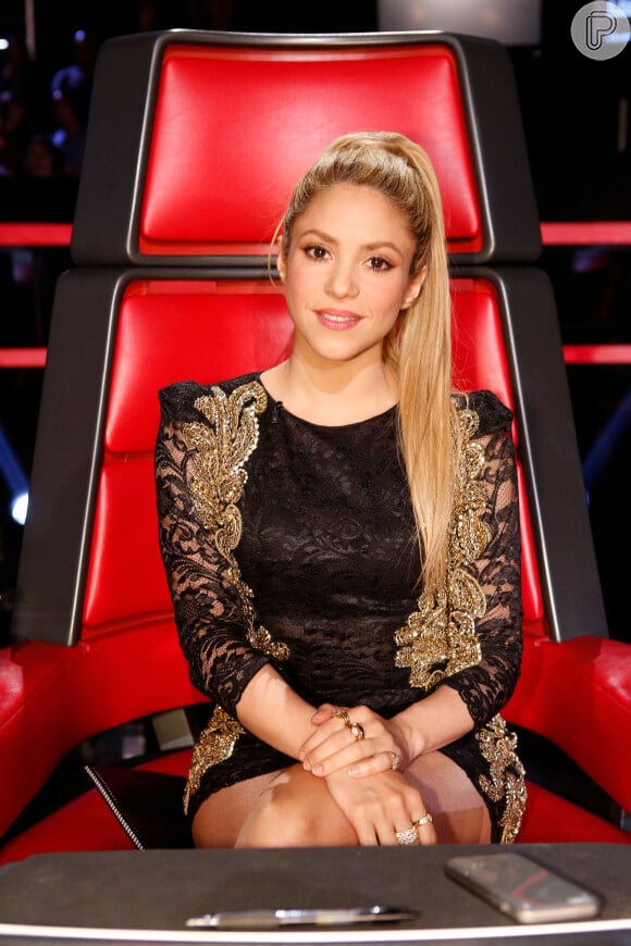 Shakira foi vista com instrutor de surfe na Espanha 6 meses após romper casamento com Piqué