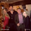 Sofia Vergara e o noivo, Joe Manganiello, posaram com o astro Arnold Schwarzenegger e a mulher, Heather Milligan, em uma festa realizada num hotel de Las Vegas