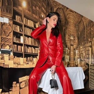 Conjunto all red de Andressa Suita: esse look é ideal para quem planeja um Natal mais refinado