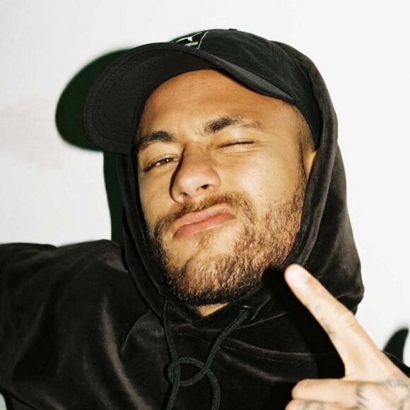 Neymar contou para os colegas que já está zerado da lesão