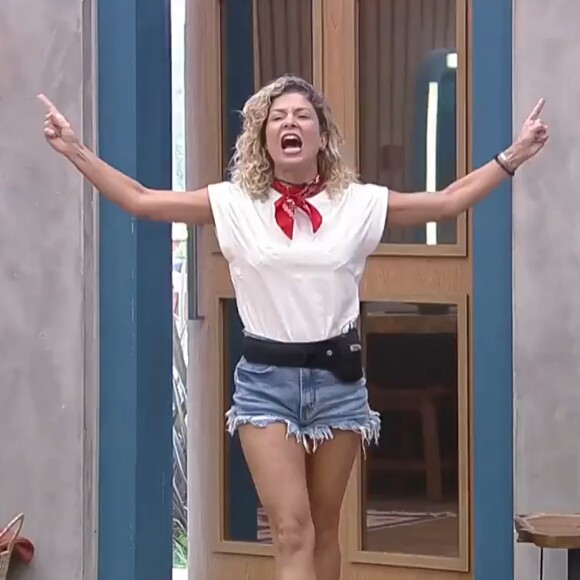 Deolane Bezerra pouco antes de deixar 'A Fazenda 2022' acusou Record TV por Roça falsa, vencida por Bárbara Borges