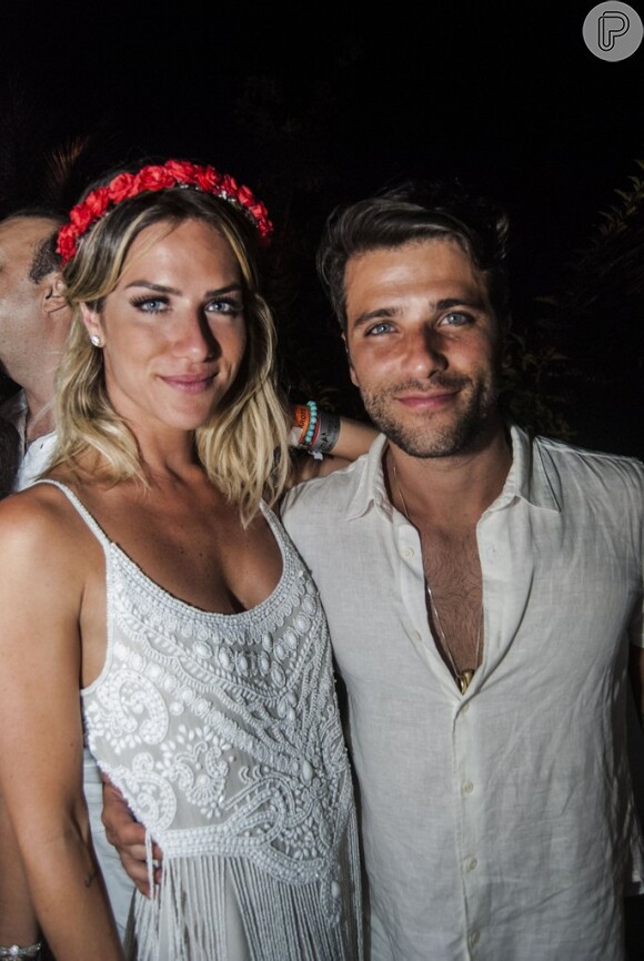 Famosos comemoram a virada do ano em festa na Pousada Zé Maria, em Fernando de Noronha, em 31 de dezembro de 2014