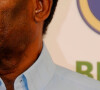 Pelé está internado para o tratamento de um câncer no cólon