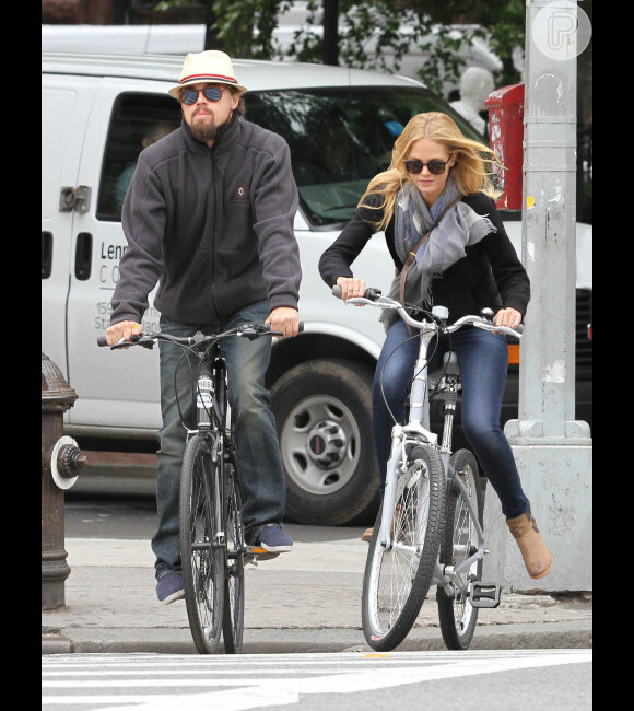 Leonardo DiCaprio e Toni Garn já viviam uma vida de casal em Nova York, EUA, onde moravam na casa do ator