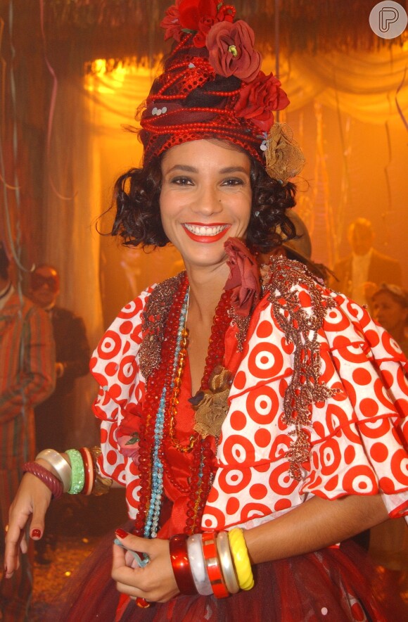 Amandha Lee estreou na TV em 1997 na novela 'A Indomada'; entre seus trabalhos destaque para a série 'Um Só Coração' (2004)