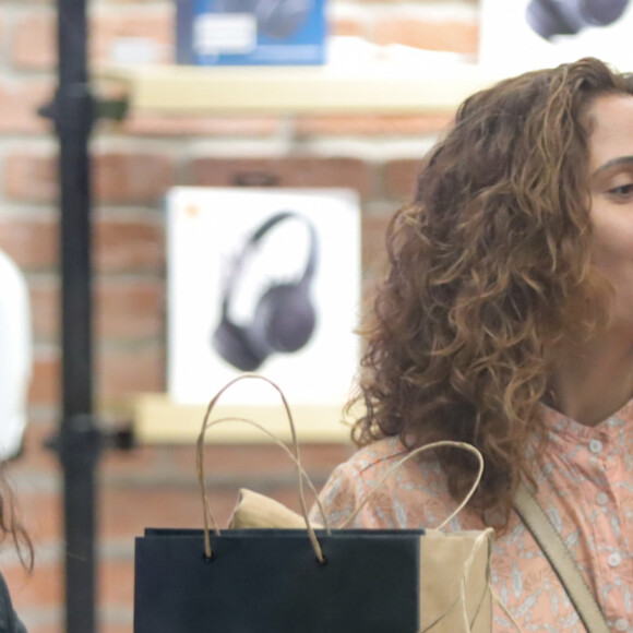 Filha de Camila Pitanga: 'A gente se estranha, às vezes, mas a gente se ama sempre. E é isso que importa', disse a mãe