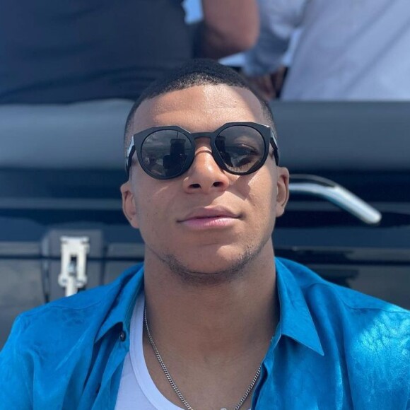 Mbappé não se pronunciou sobre o novo namoro apontado