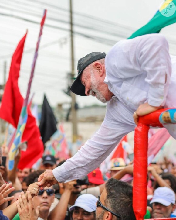 Com descontos, salário de Lula cai para R$ 23.453,43