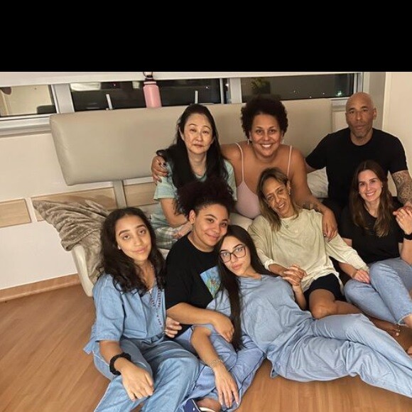 Familiares de Pelé publicaram uma foto do hospital na noite de Natal