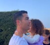 Cristiano Ronaldo não escondeu a surpresa com a 'lembrancinha' que ganhou da mulher, Georgina Rodriguez